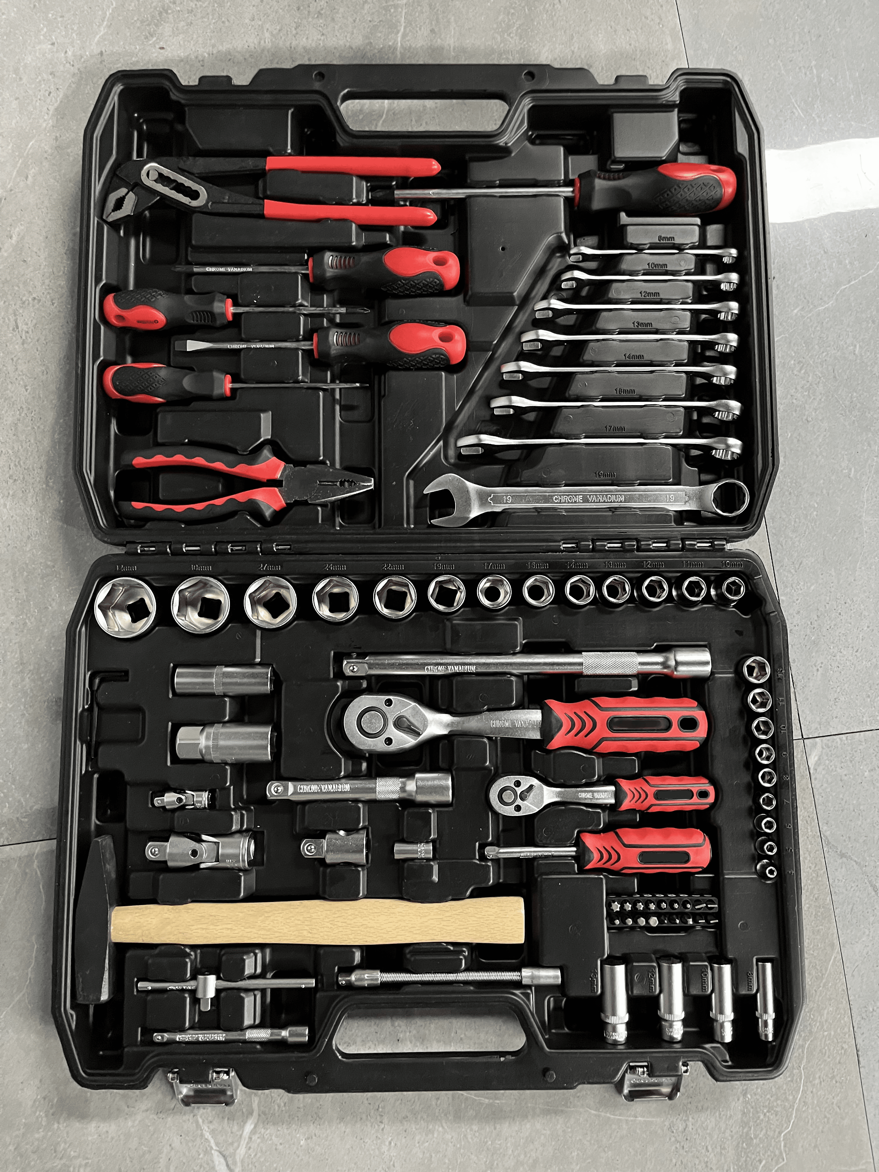 77 PCS SOCKET SET